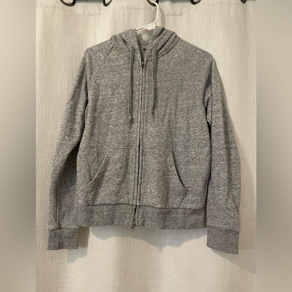 Uniqlo women’s zip up hoodie small